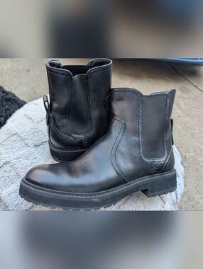 Women's Cole Haan Black Leather Pull On Boots Size 8B